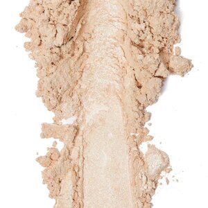 NIB Juvia's Place "The Nubian Loose Highlighter in Cleo" (Pearled Champagne)